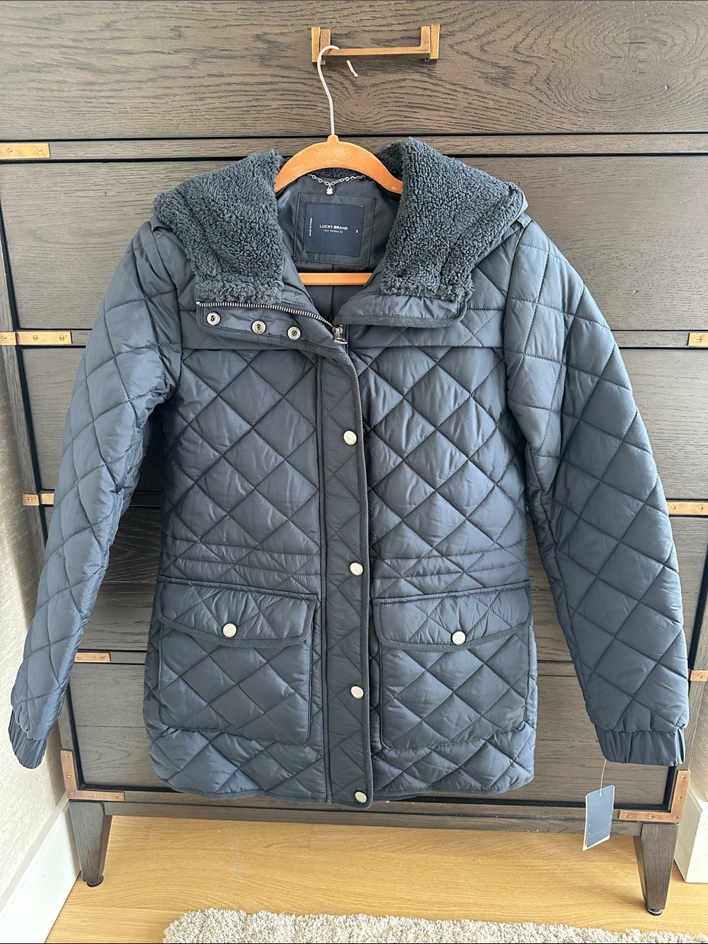NWT Lucky Brand Quilted Women's Jacket with Sherpa Collar - Navy